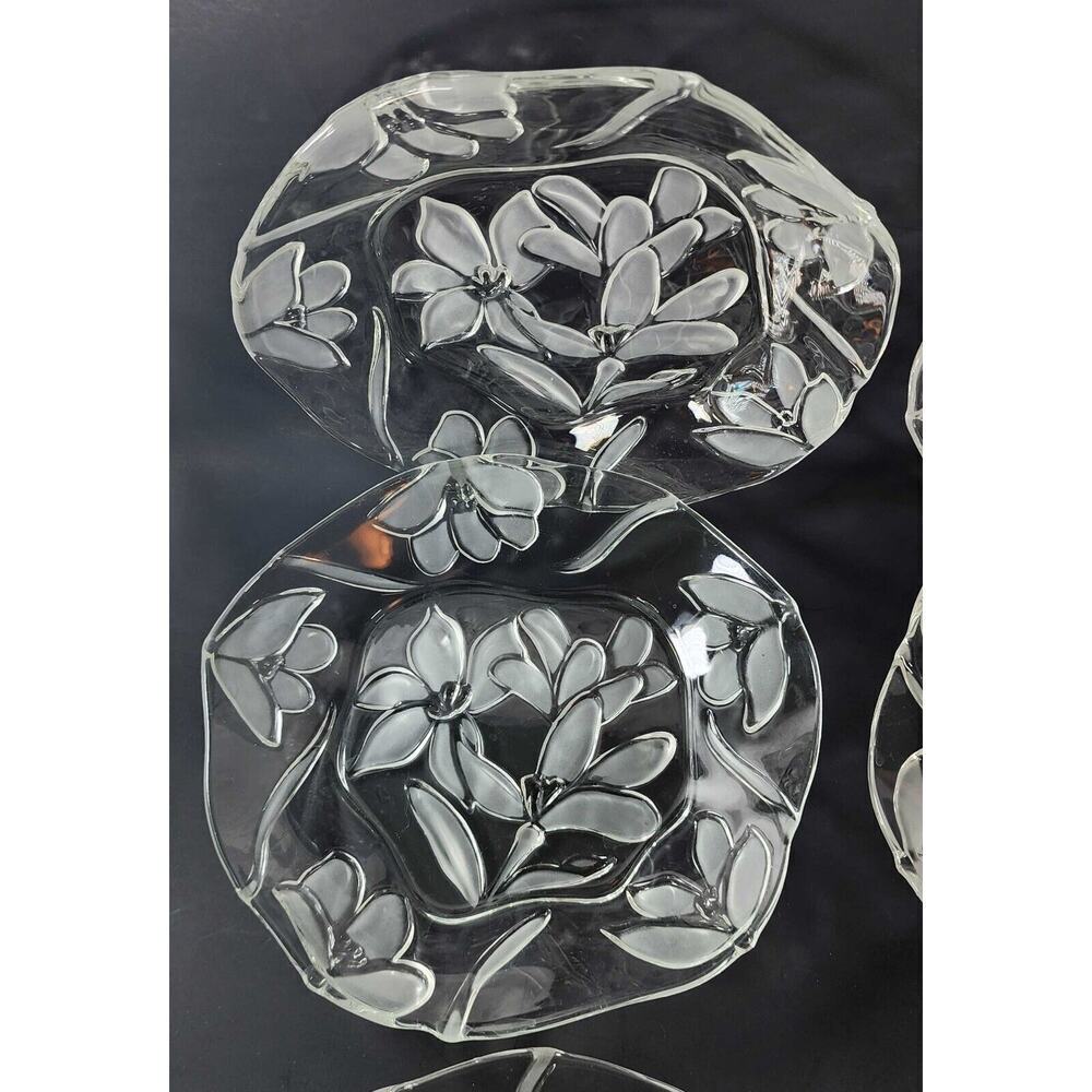 6 Embossed Floral Dinner Plate Clear Thick Glass Textured 8" Wavy Edge Stunning - Picture 13 of 16